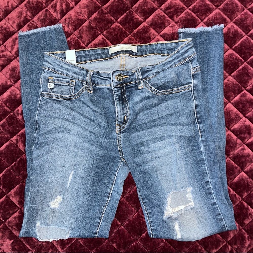 KanCan Size W7 27 Mid/Light Wash Skinny Jeans